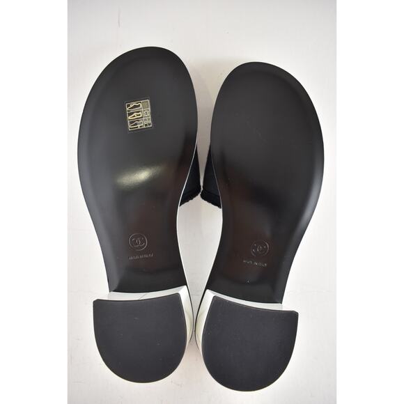 Chanel 24C Black White CHA NEL Letter Logo Mule Slide Block Heel Sandal 38 - Picture 15 of 15